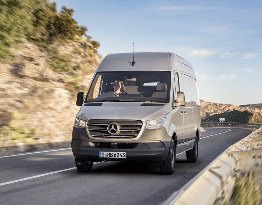 Dlhodobý prenájom auta Mercedes-Benz Sprinter.
