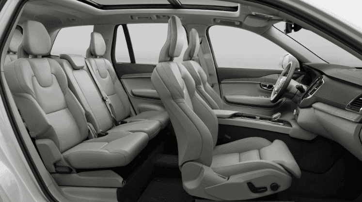 Priestranné Volvo XC90 Plus na dlhodobý prenájom.