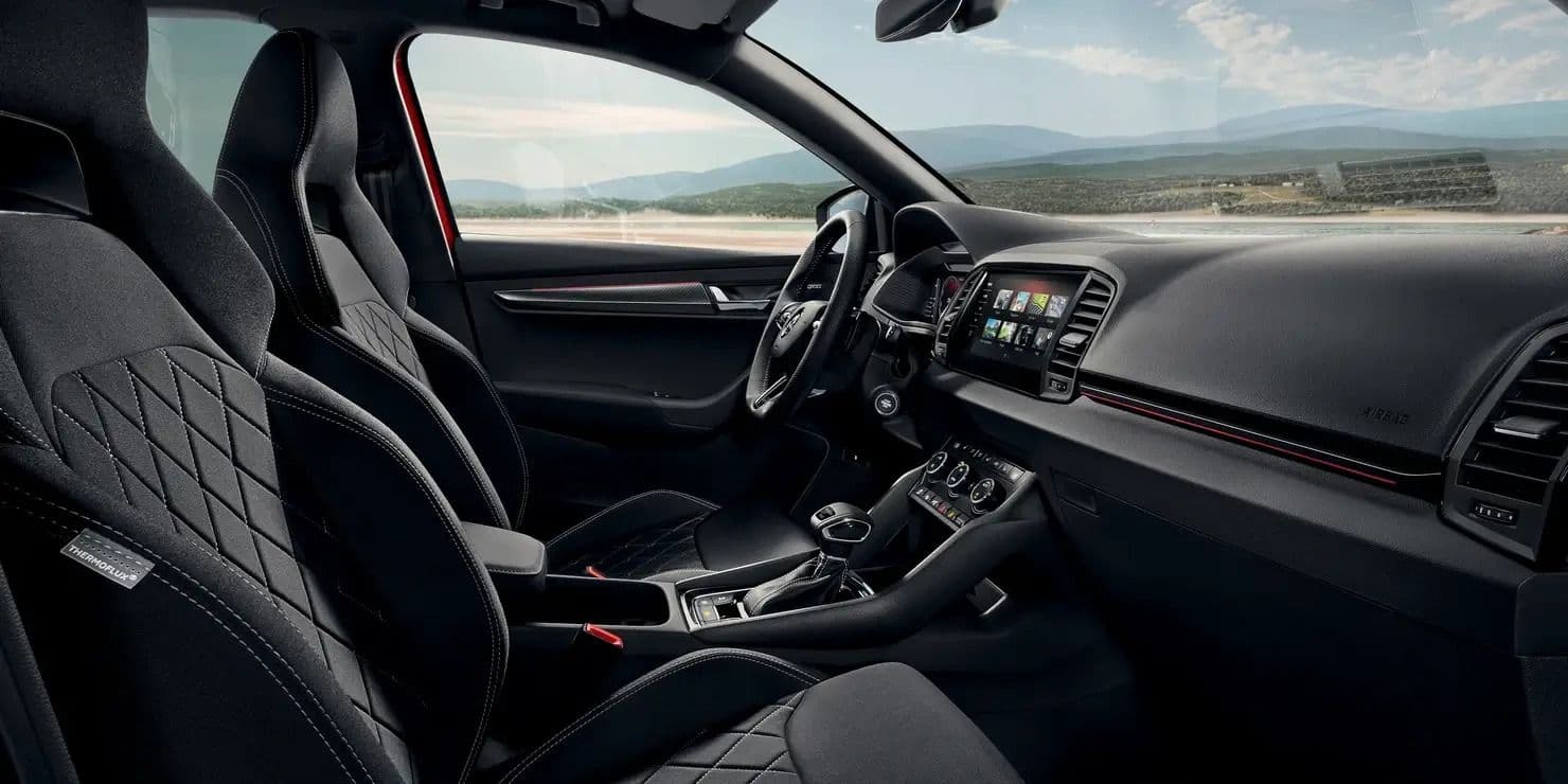 Sedadlá auta Škoda Karoq Top Selection na dlhodobý prenájom.