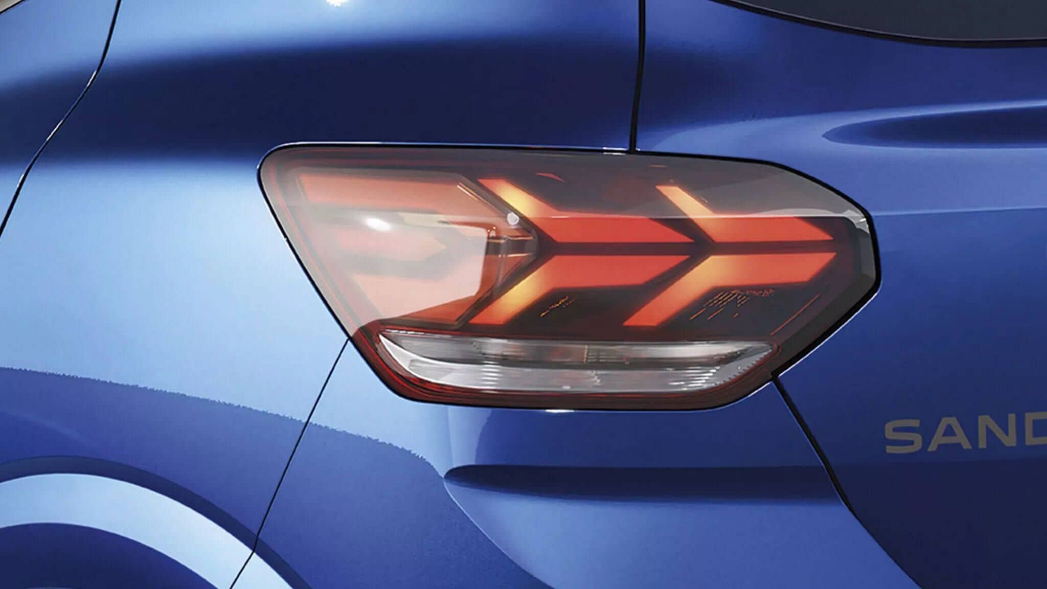 Svetlo auta Dacia Sandero na dlhodobý prenájom.